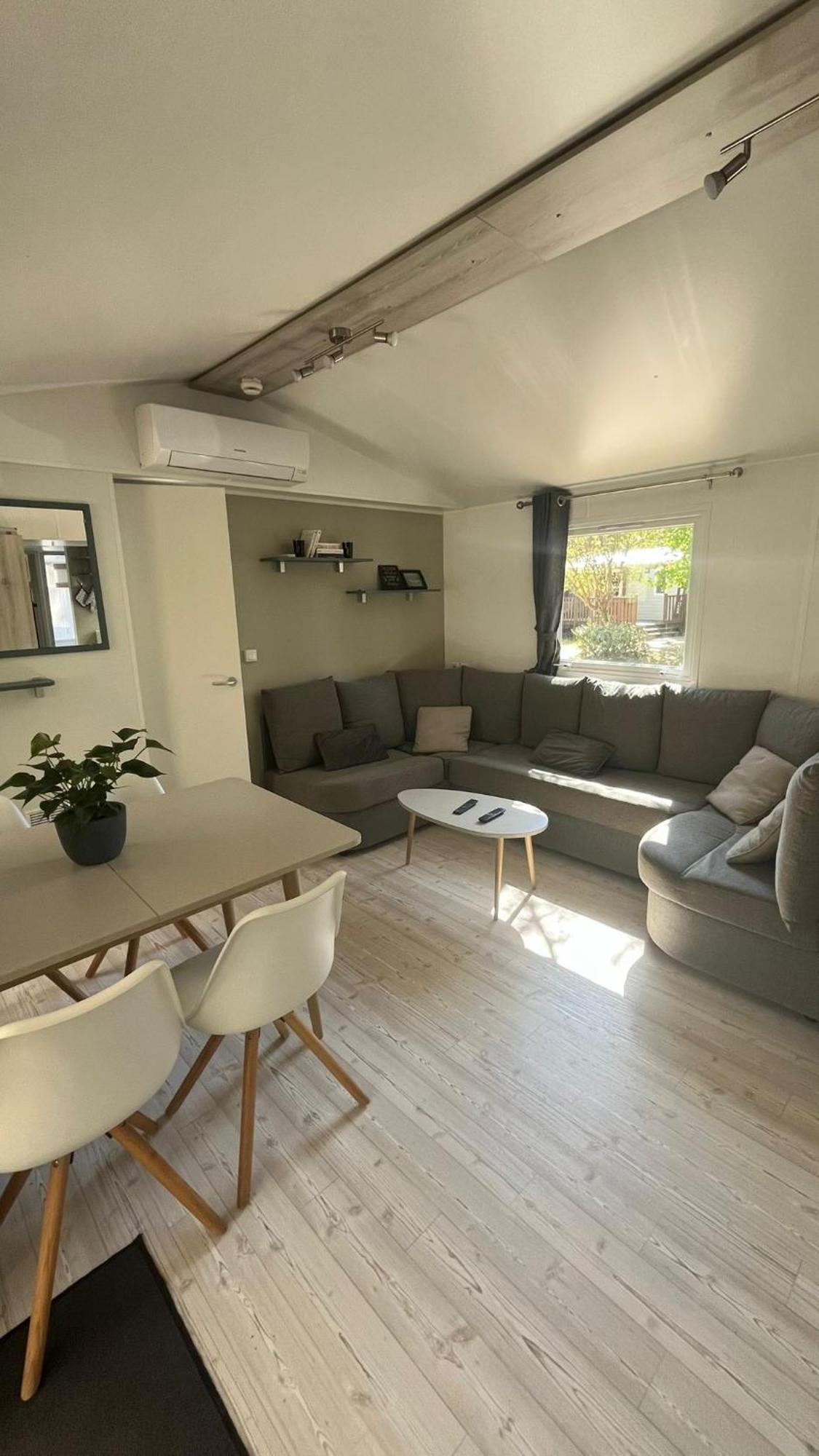 Sbvacances Mobil Home 3Ch 2Sdb Sur Magnifique Emplacement Avec Vue Sur La Foret Des Landes Saint-Julien-en-Born Eksteriør bilde